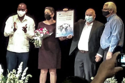 Servidores públicos de Pinar del Río acreedores de la condición de Vanguardia Nacional