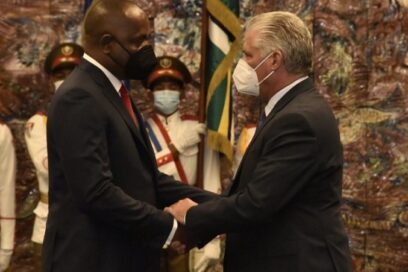 Díaz-Canel a Skerrit: Eres bienvenido como un hermano a Cuba