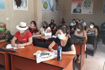 Ansiosos por desfilar junto al Che