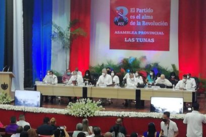 Asiste Díaz-Canel a Asamblea Provincial de Balance de la vanguardia comunista tunera