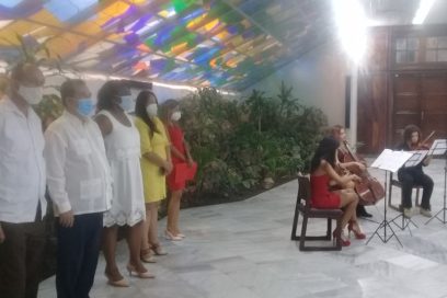 Distinguen a trabajadores y sindicalistas destacados de Santiago de Cuba