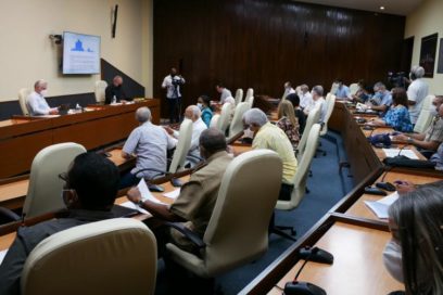 Encuentros de expertos y científicos: Dos años de una verdadera universidad