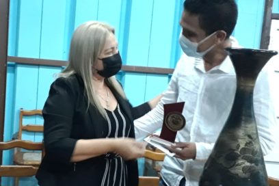 Entregan premio de Concurso Periodístico Primero de Mayo