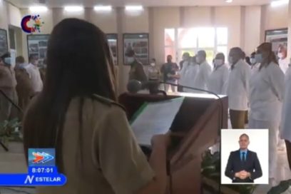 En Cuba personal de la salud que enfrentó la Covid-19 en Sudáfrica