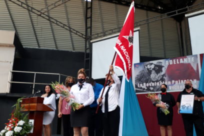 Reciben bandera de Vanguardia Nacional colectivos del Comercio, la Gastronomía y los Servicios en Villa Clara
