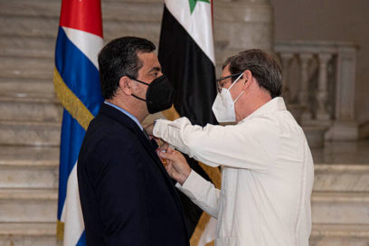 Embajador sirio en Cuba recibe Medalla de la Amistad (+Fotos)