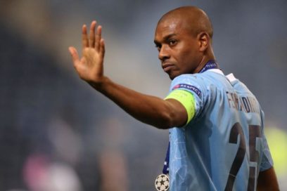 Rápidas europeas: El Barça asegura no haber negociado por Lewandowski. Fuentes cercanas a Haaland afirman que el Madrid se  mantiene con aspiraciones para ficharlo. Fernandinho anuncia que se va del City al acabar la presente temporada.