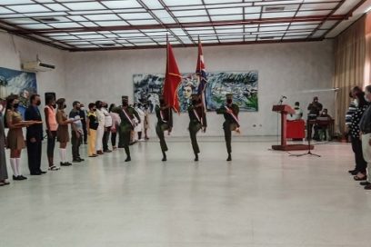 Condecoran a trabajadores destacados en Pinar del Río