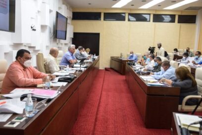 Las ideas discutidas en el 8vo Congreso del Partido siguen al rojo vivo