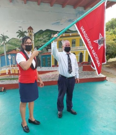 Entre los premiados está el complejo Hotelero Trinidad, que ya recibió la bandera que lo acredita como ganador de la Emulación Socialista. Foto: Tomada de la página de Facebook de este colectivo
