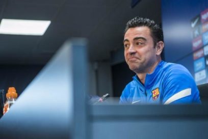 Xavi Hernández: «No voy a cambiar las sensaciones que tiene Ronald Koeman. No estuve en esa época y no voy a opinar. Le tengo un respeto y admiración tremenda por haber venido en un momento difícil. Todo el mundo tiene que hacer barcelonismo».