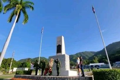 Recuerdan aniversario 65 del combate El Uvero en Santiago de Cuba