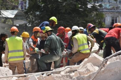 Siguen labores para rescate de víctimas del accidente en Hotel Saratoga (Cobertura Especial)
