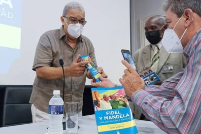 Presentan el libro «Fidel y Mandela, una entrañable amistad»