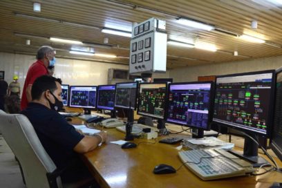 Trabajan para solucionar averías en termoeléctrica de Nuevitas