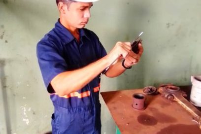 Aporte de joven innovador contribuye al ahorro en la industria