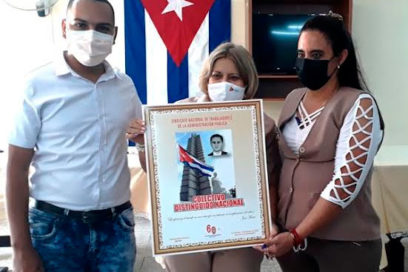 Entregan condición de Centro Distinguido Nacional a Bandec Las Tunas