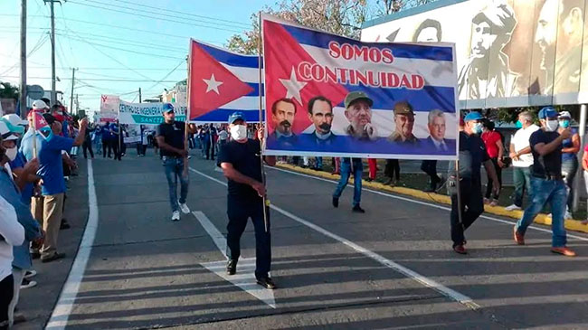 Los espirituanos respaldaron la continuidad de la gran obra socialista cubana. Foto: Yuleiky Obregón Macías