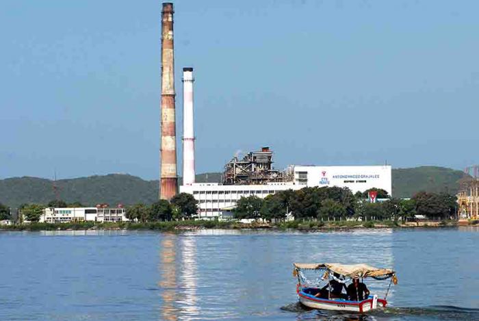 La termoeléctrica Antonio Maceo, de Santiago de Cuba. Foto: ACN