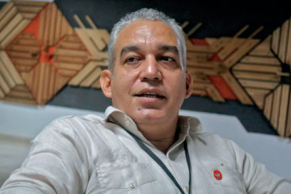 Con el saber de los trabajadores