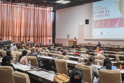 Género y justicia, un binomio necesario (+Fotos)