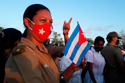 Mosaico proletario en Holguín (+Fotos)