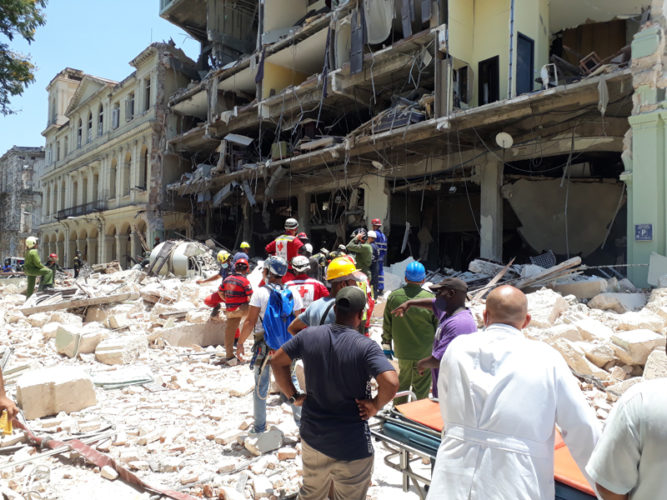 La calle Dragones, una de las que rodea al Hotel Saratoga. Foto: Del autor