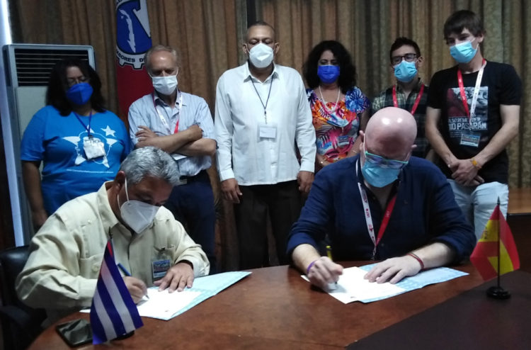 La CTC y la UGT española firman Protocolo de Intención y Declaración de Asociación. Foto: Yimel Díaz Malmierca