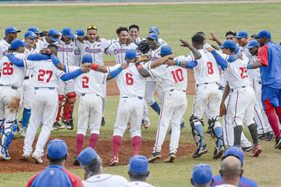 Out 27: Alazanes dan un golpe de autoridad sobre Industriales