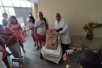 Puentes de Amor entregó donativo a pediátrico de Matanzas (+Fotos)