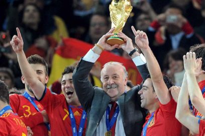 Del Bosque sobre la euro 2012: «El primer día me quedé al final con Piqué y Ramos. Les dije que si dos tíos estupendos como ellos,buenos jugadores, estaban bien y las relaciones personales entre ellos eran buenas eso se iba trasladar a todo el equipo».