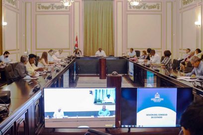 Consejo de Estado chequea cumplimiento de importantes programas del país (+ Fotos)