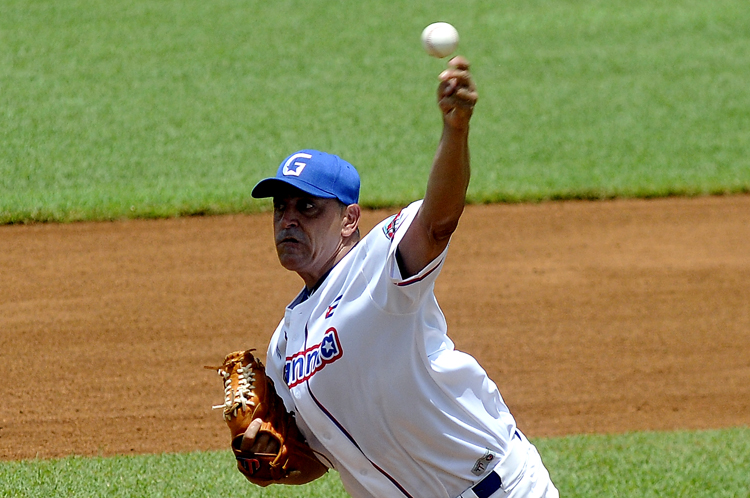 Leandro Martínez lanzó otro juego excelente ante Matanzas. Foto: José Raúl Rodríguez Robleda