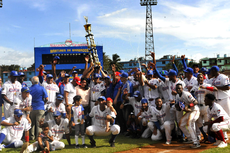 Granma, equipo campeón de la 61 Serie nacional de Béisbol, Foto: José Raúl Rodríguez Robleda