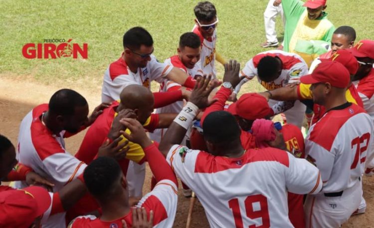 Matanzas festejó su pase a la final por tercer año consecutivo. foto: Periódico Girón