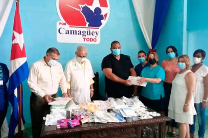 Artista cubano realiza donativos a instituciones camagüeyanas