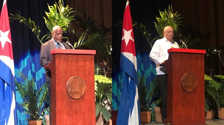 Sr. Franklin Witter, Ministro de Agricultura y Pesca de Jamaica y Rodrigo Malmierca Díaz, Ministro del Comercio Exterior y la Inversión Extranjera. Foto: Arleen Labañino.