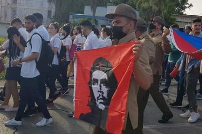 Homenaje al Che y Maceo en Santa Clara