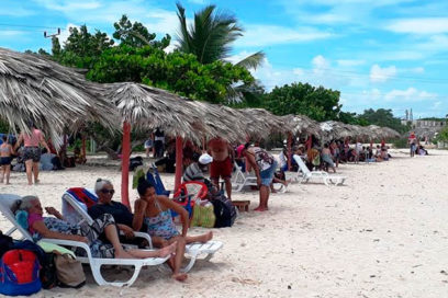 Anuncia Cardinal aseguramiento de transporte hacia playas tuneras