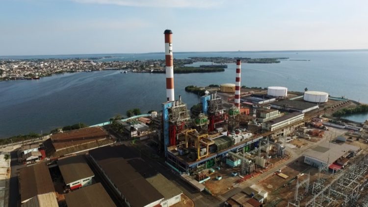 Termoeléctrica cienfueguera. / Foto: Periódico 5 de Septiembre.