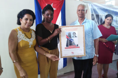 Reconocen quehacer de trabajadores de la Administración Pública en Camagüey