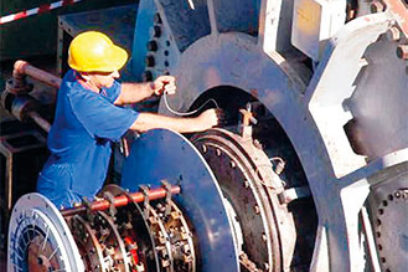 El bloqueo y las nuevas medidas: El “barniz” no llega a la industria