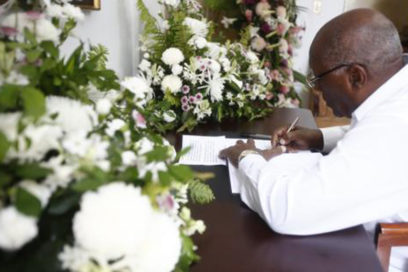 Expresa Vicepresidente condolencias por la muerte de dos Santos