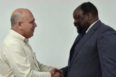 Cuba y Zimbabue por consolidar nexos de hermandad y cooperación
