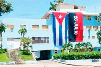 Con tributos de labor va la fiesta