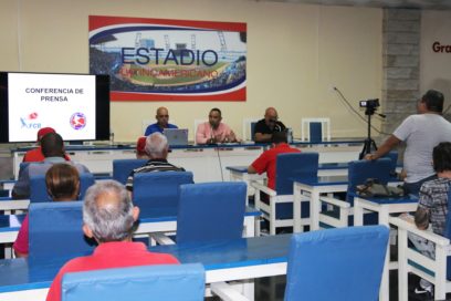 La bola, viva y en juego