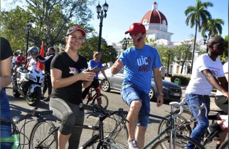 Entusiasmo, alegría juvenil… Foto: Modesto Gutiérrez, ACN.