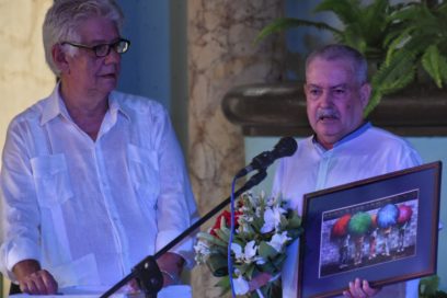 Homenaje sindical a Alberto Curbelo en el Palacio de los Torcedores