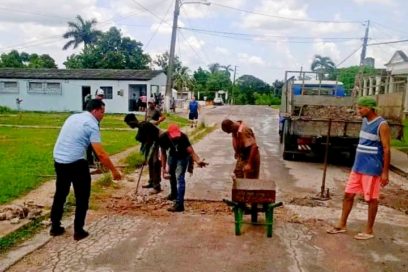 Un pueblo que honra con hechos