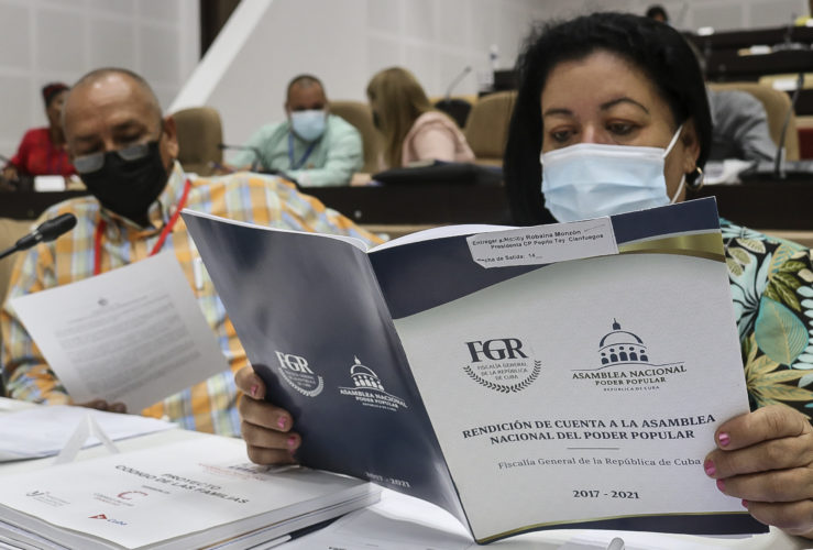 Los diputados analizarán otros temas en la sesión vespertina. Foto: Heriberto González Brito